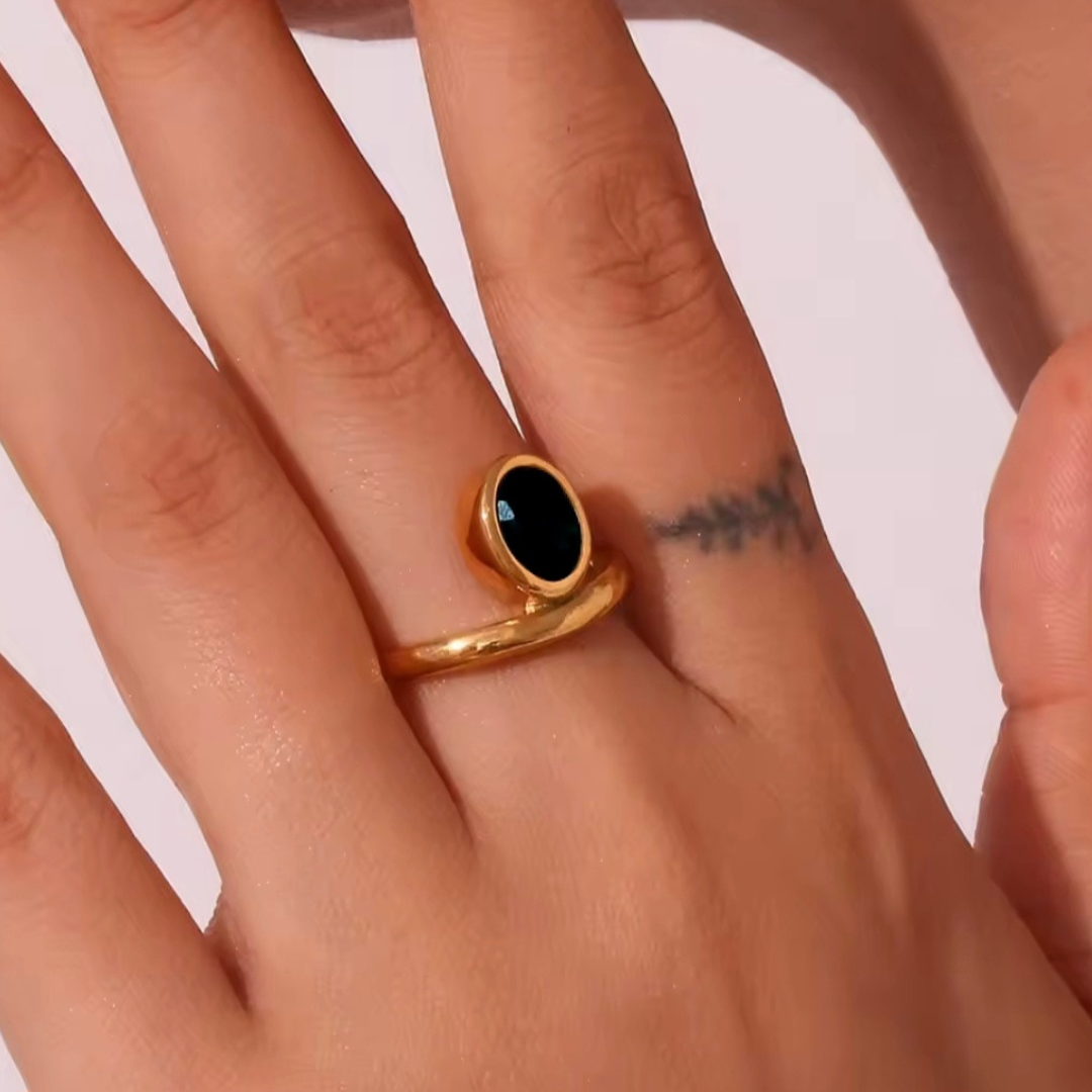 "LAYLA" BLACK ZIRCONIA RING