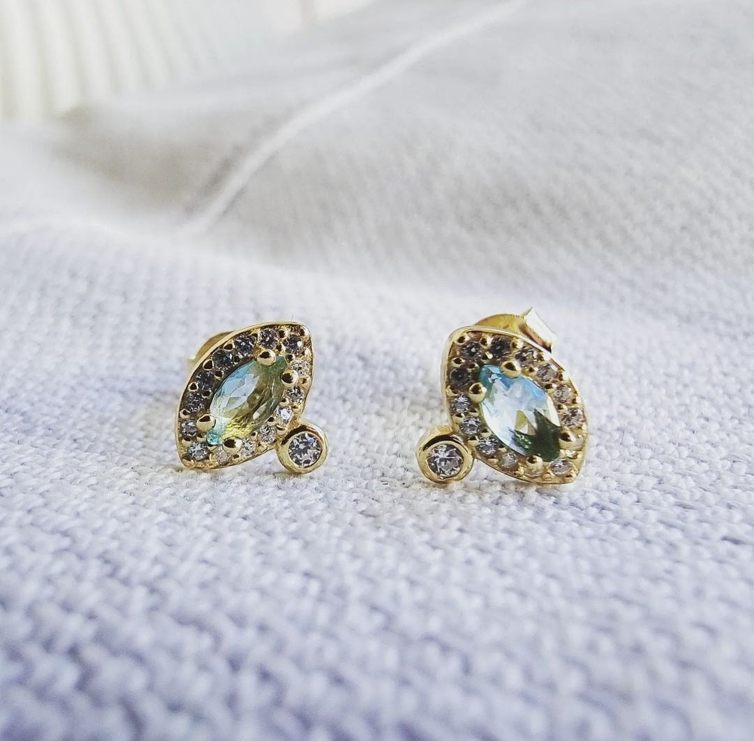 "SERENE EYE" STUDS